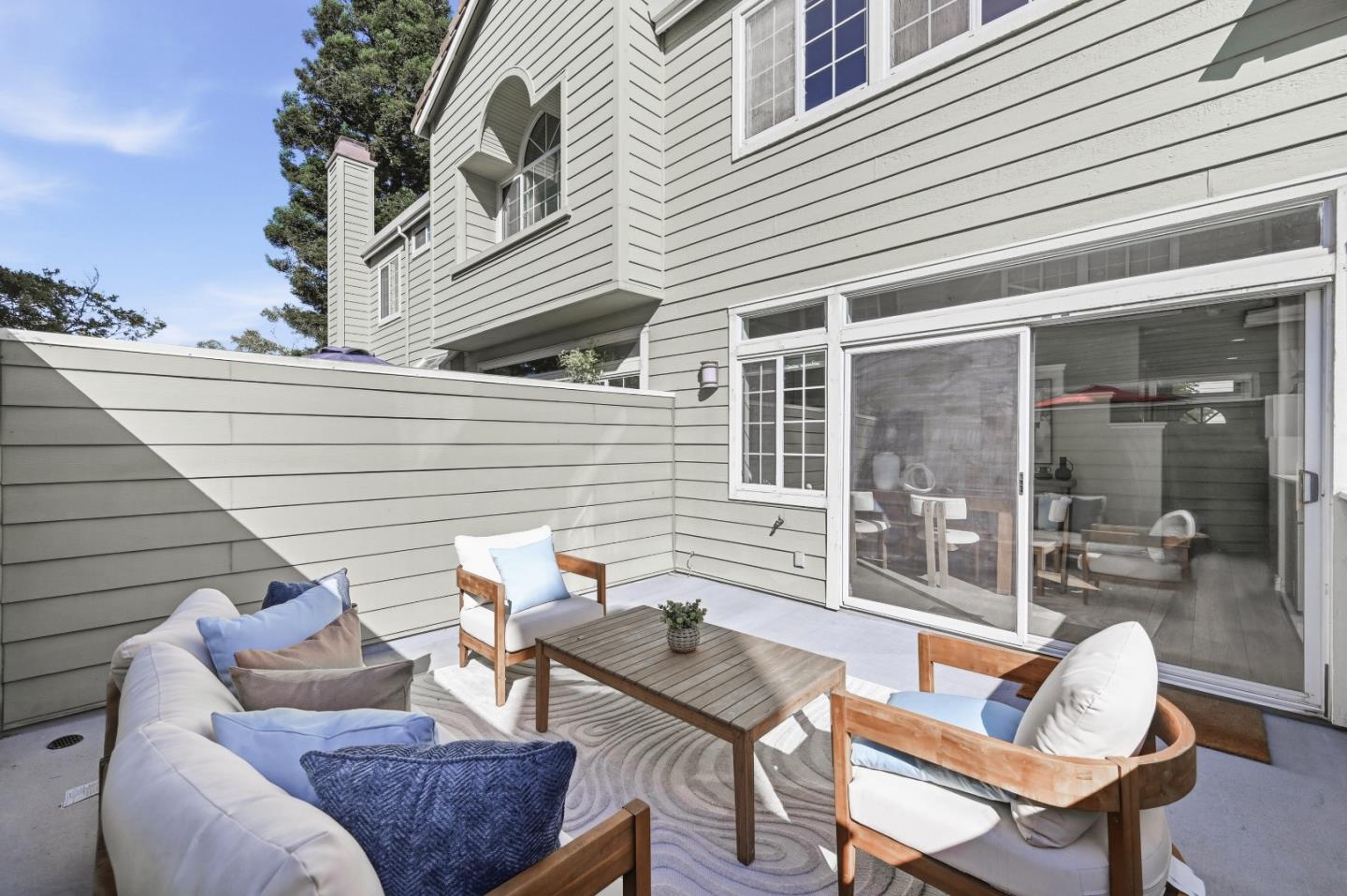 521 Porpoise Bay TER B