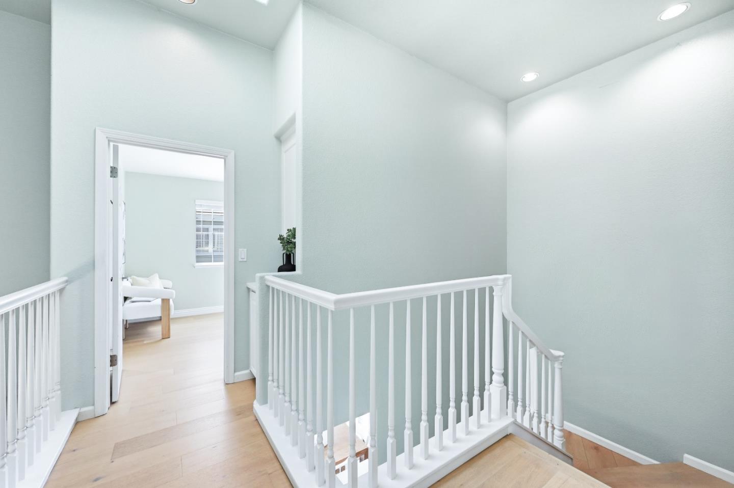 521 Porpoise Bay TER B