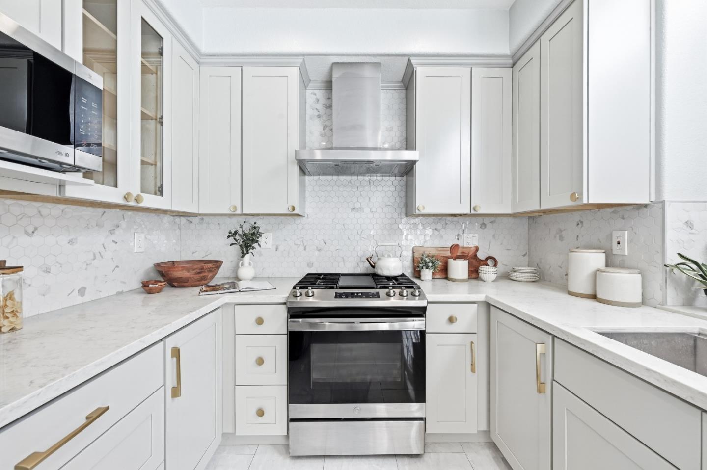 521 Porpoise Bay TER B