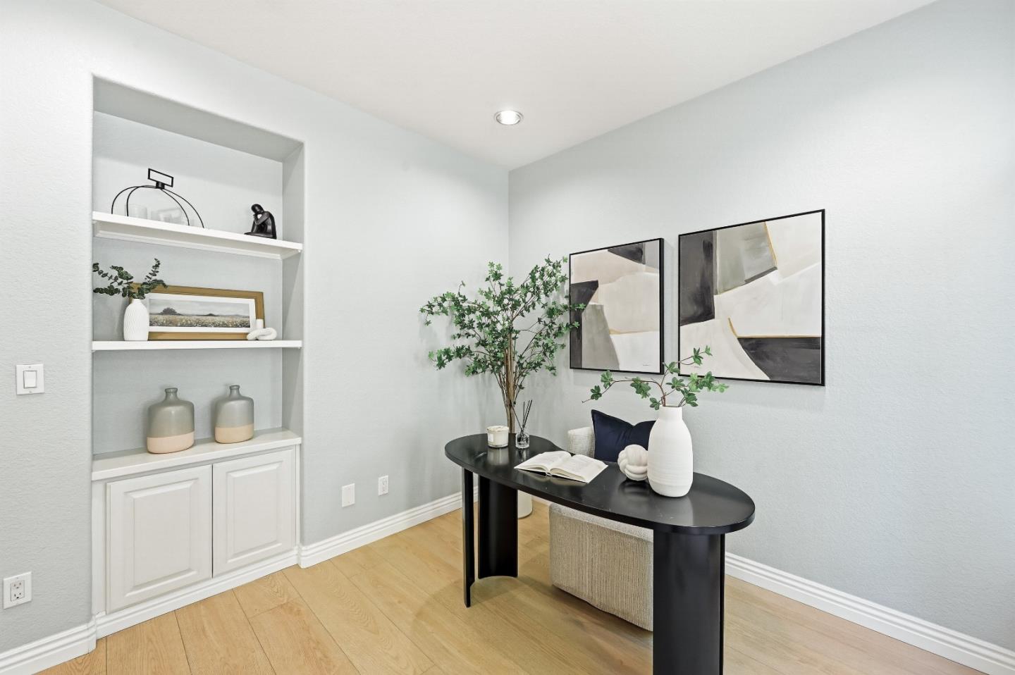 521 Porpoise Bay TER B