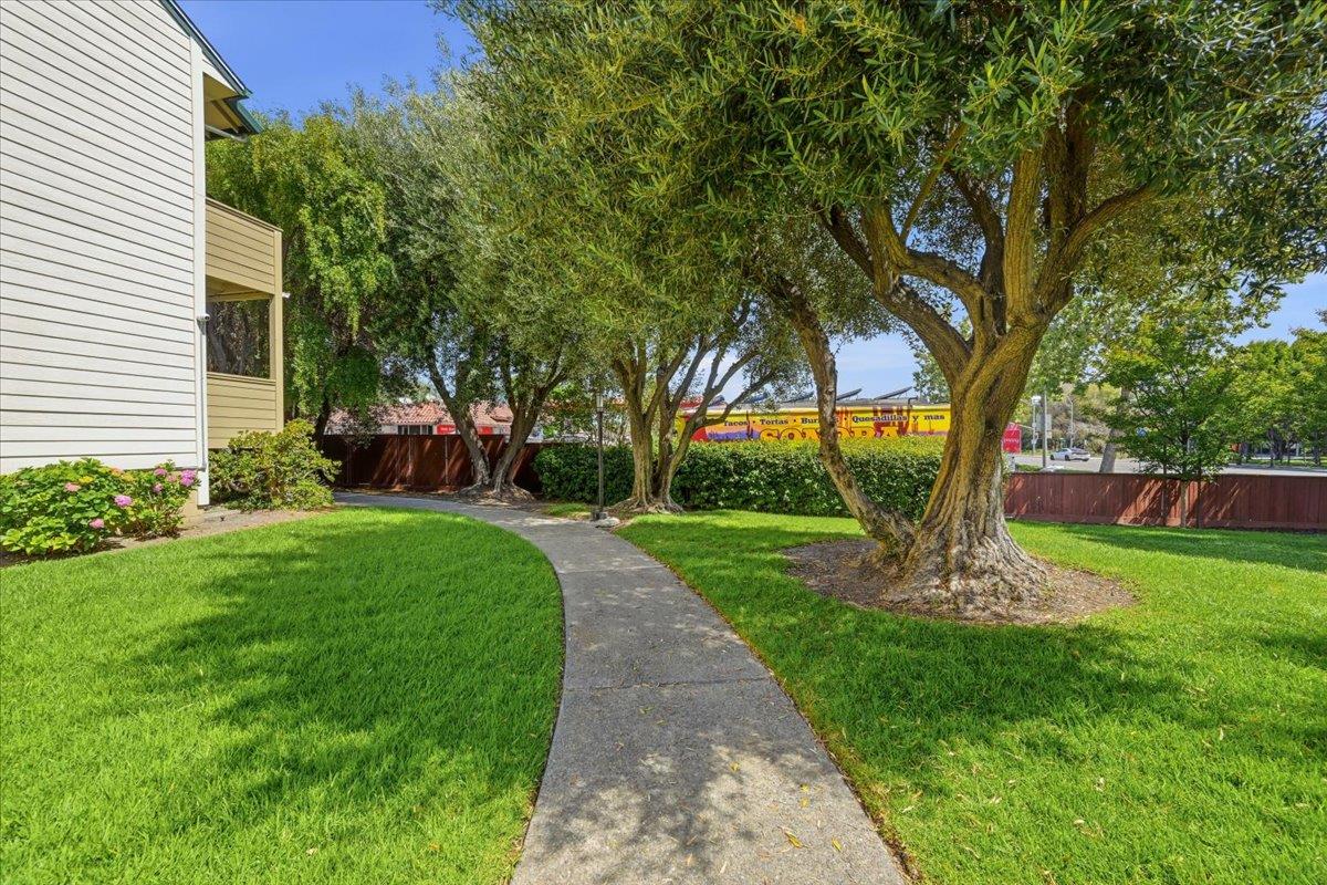 755 N Fair Oaks AVE 1