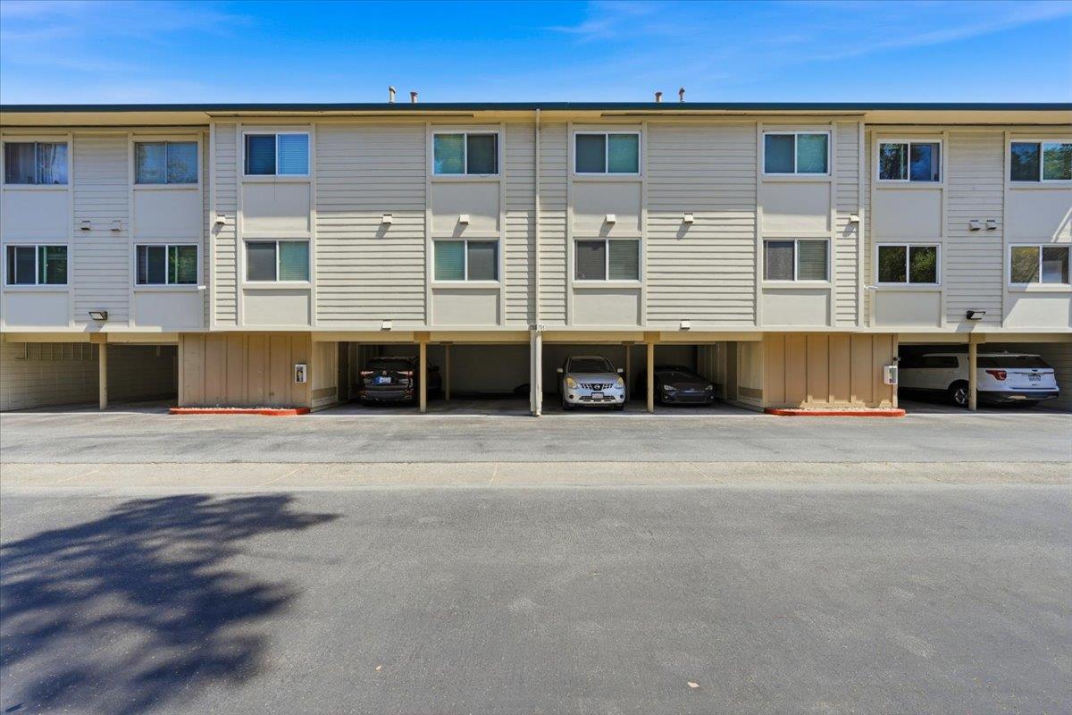 755 N Fair Oaks AVE 1
