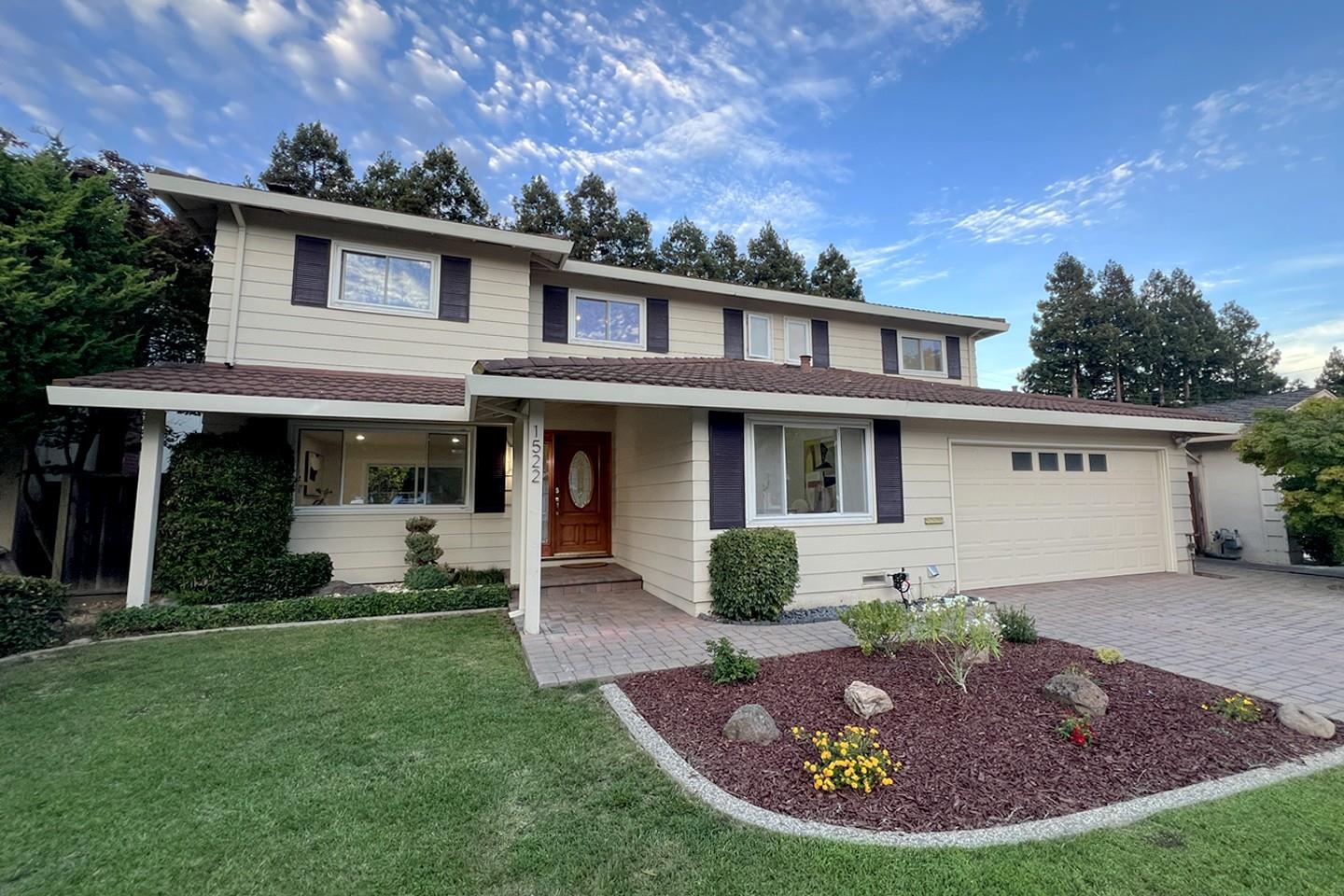 1522 Jamestown DR
