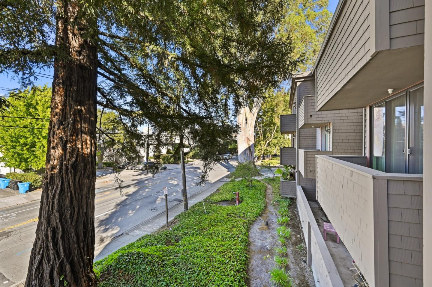 1500 Sherman AVE 2E