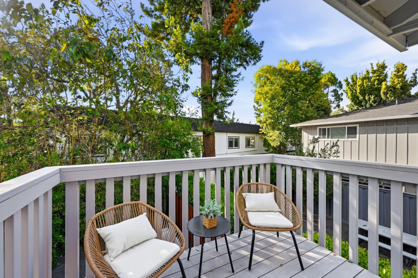 114 Granada DR