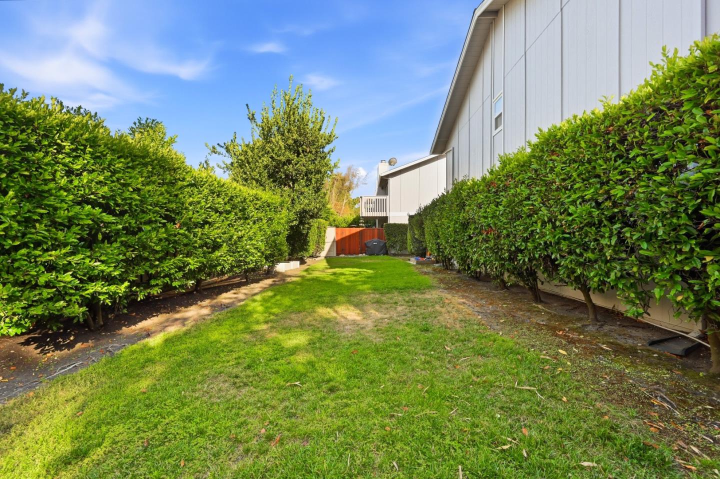114 Granada DR