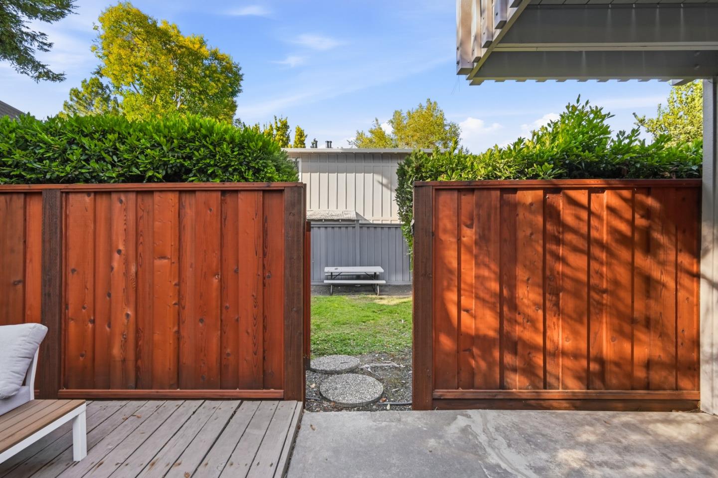 114 Granada DR