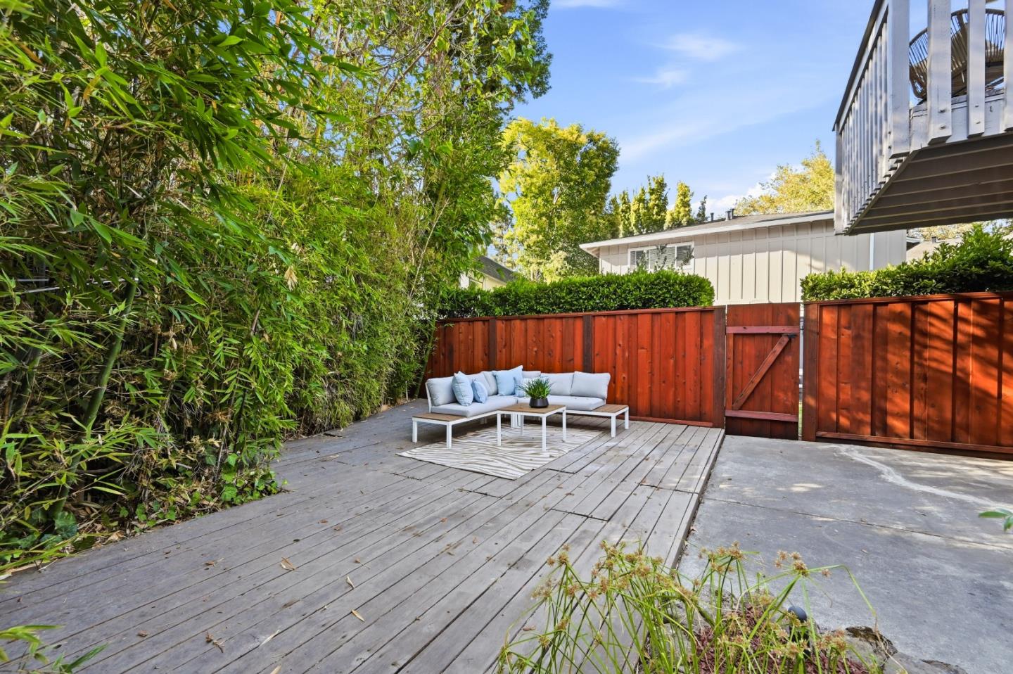 114 Granada DR