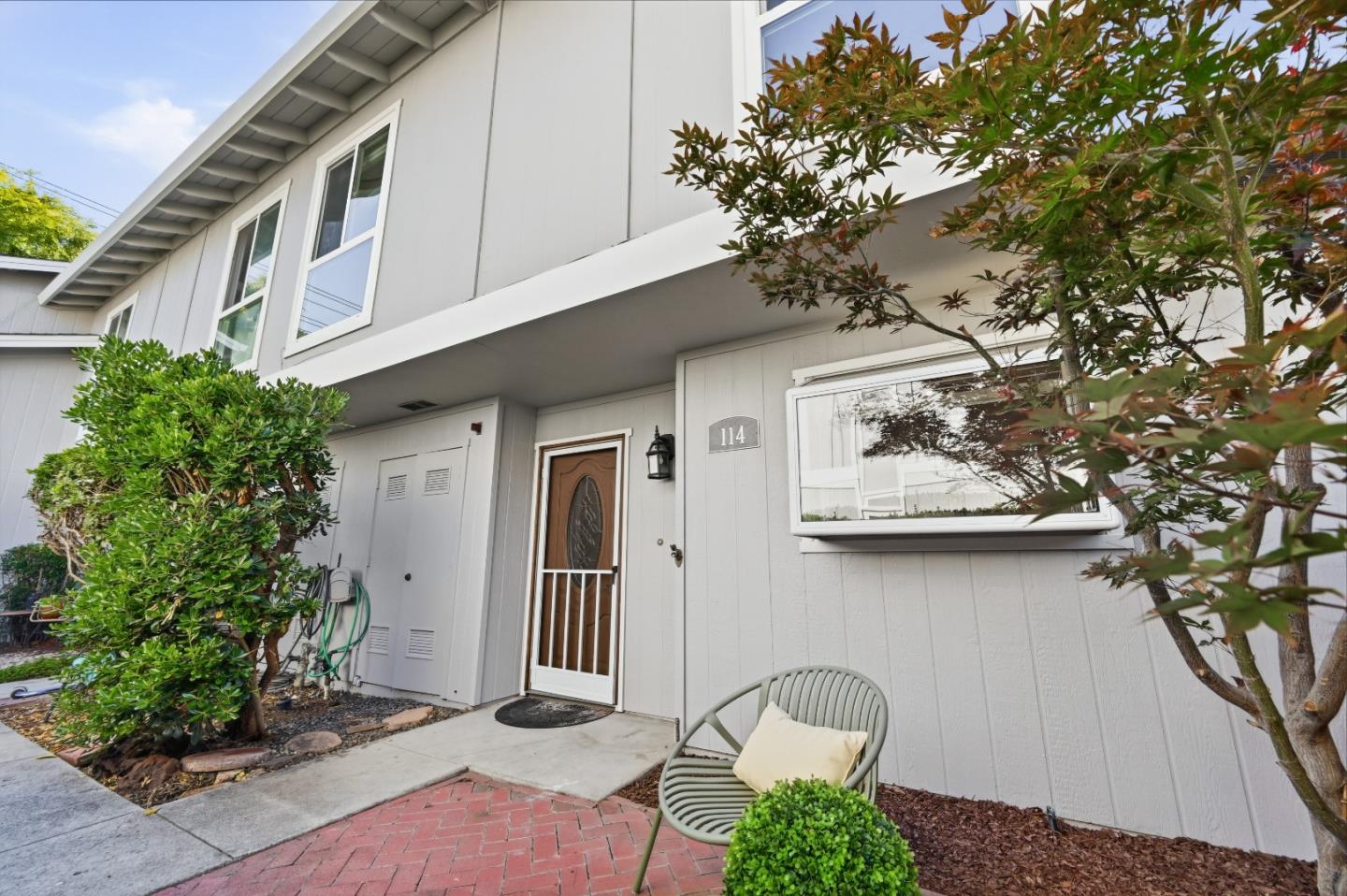 114 Granada DR