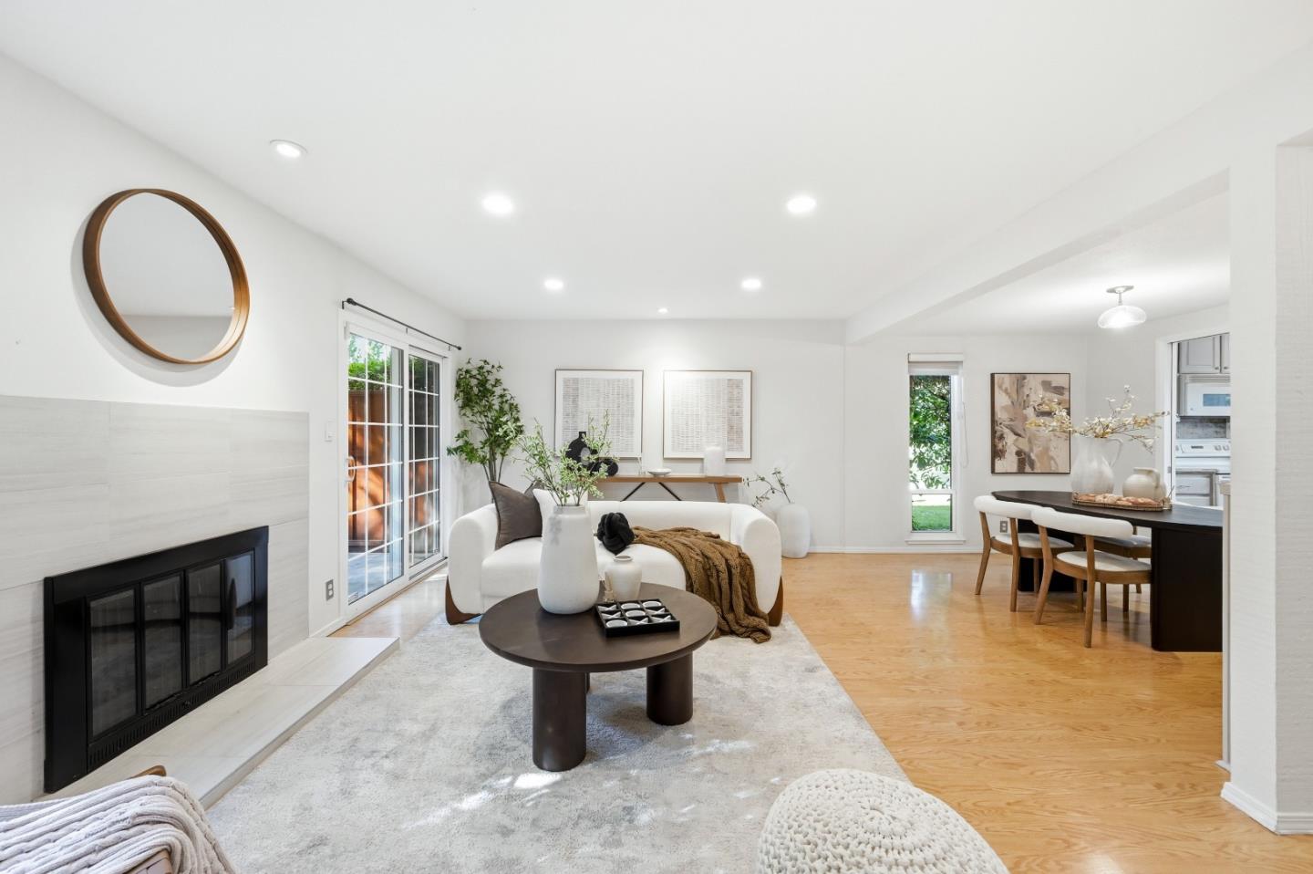 114 Granada DR