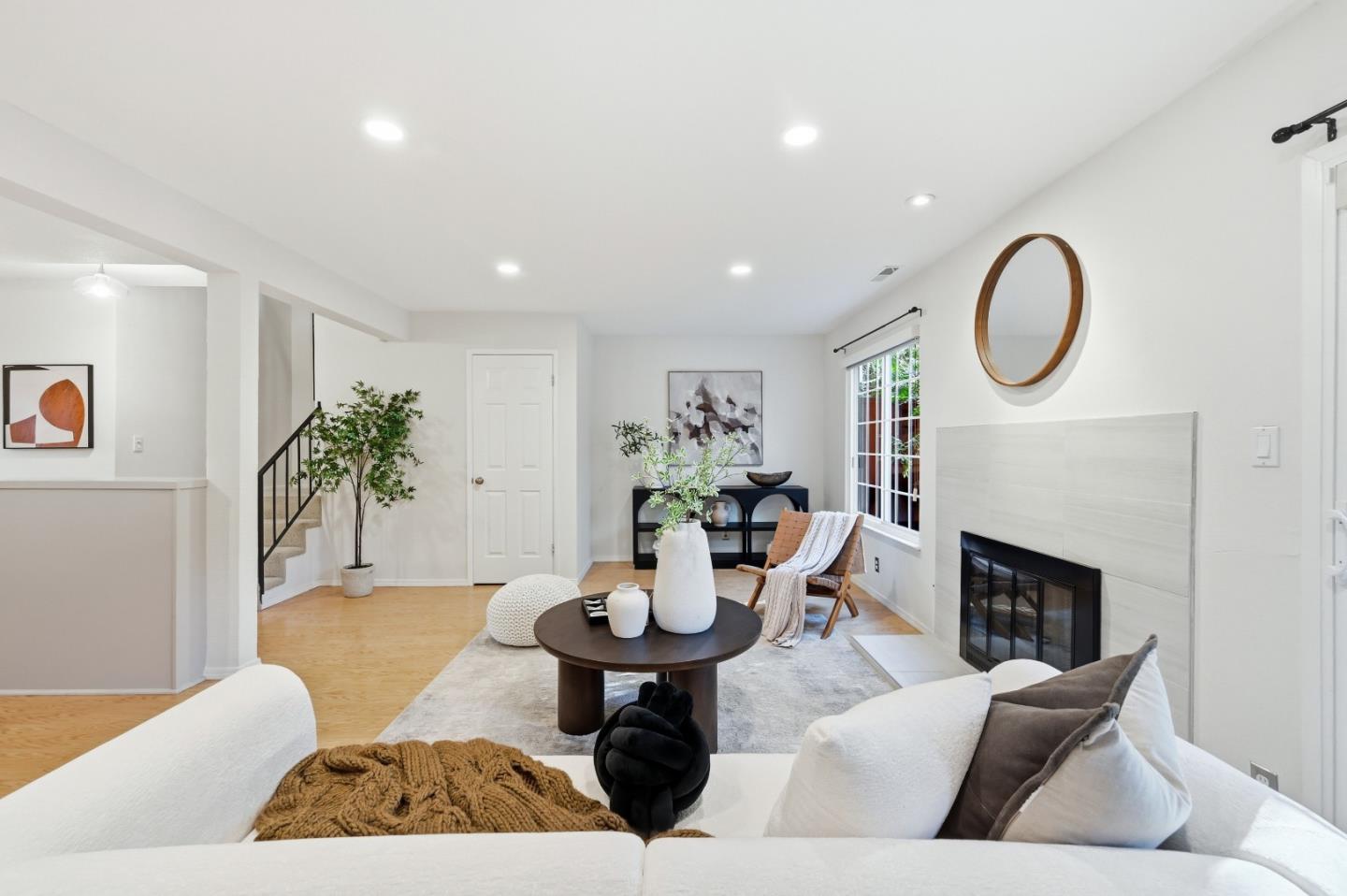 114 Granada DR