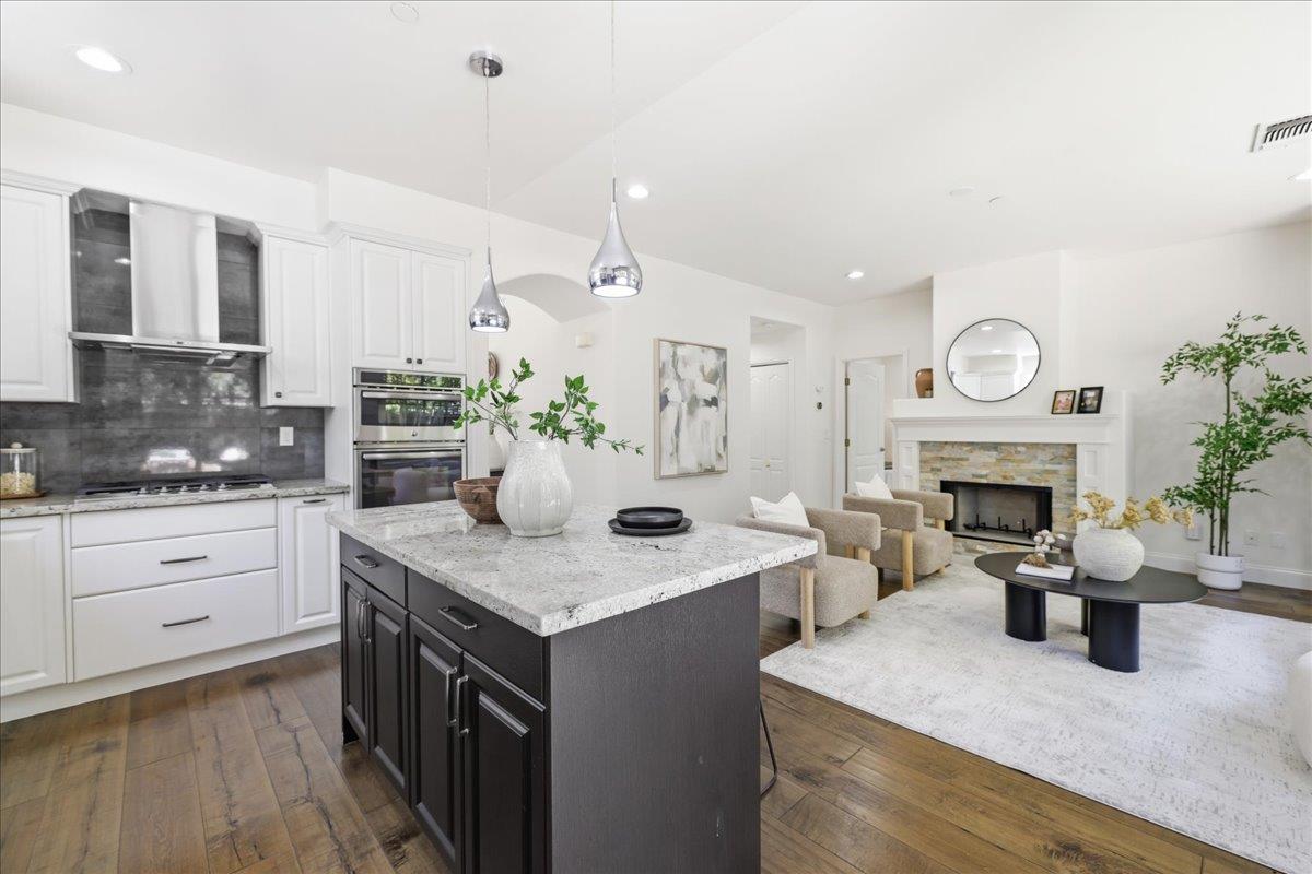 565 Cherrywood DR