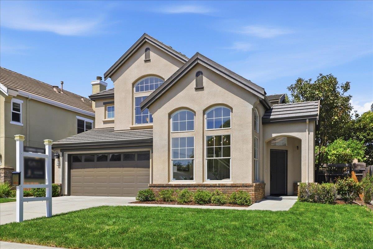 565 Cherrywood DR