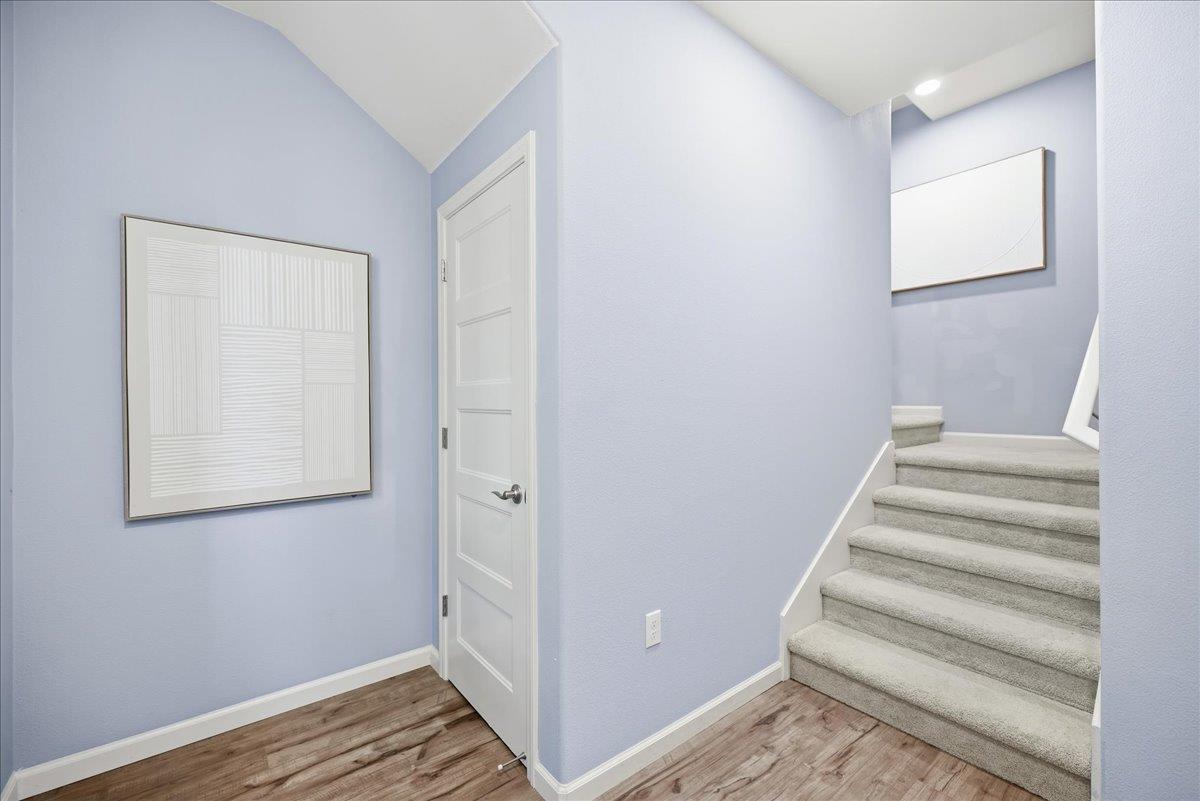 192 William Manly ST 6