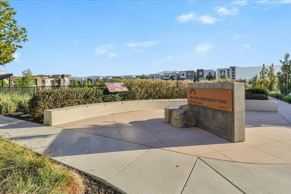 192 William Manly ST 6