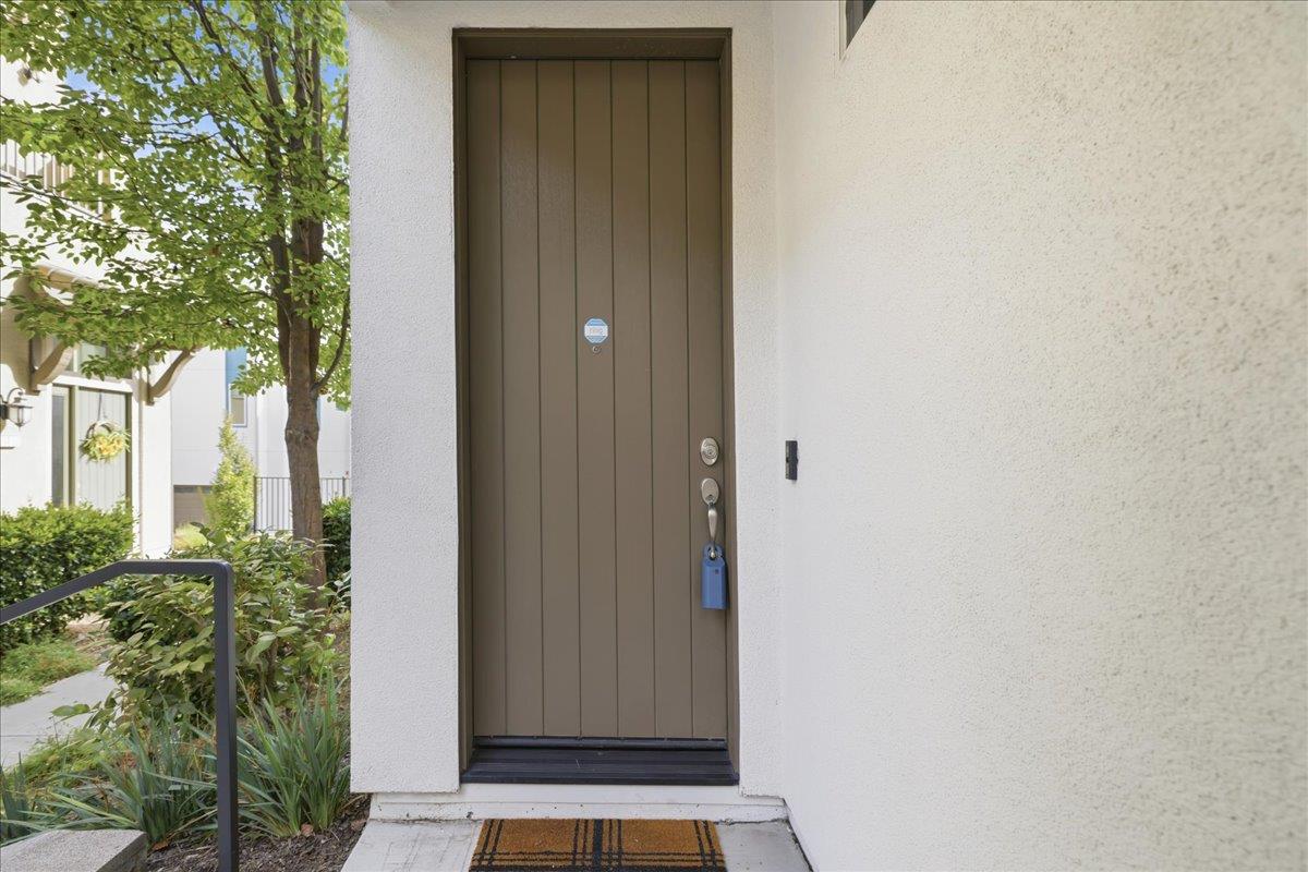 192 William Manly ST 6