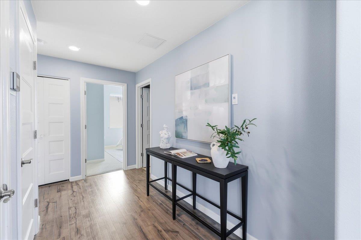 192 William Manly ST 6