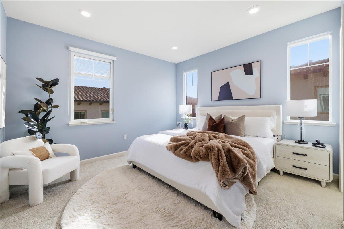 192 William Manly ST 6