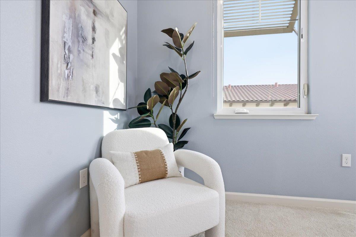 192 William Manly ST 6