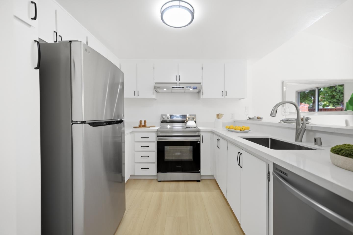 10939 Northshore SQ