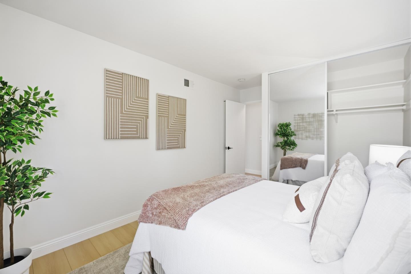 10939 Northshore SQ