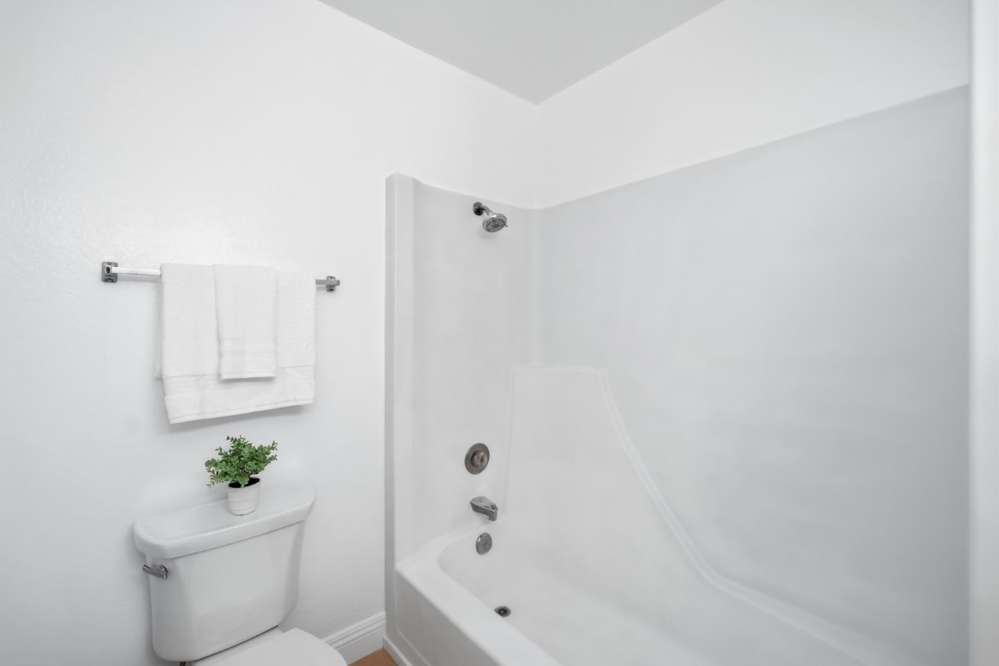 10939 Northshore SQ