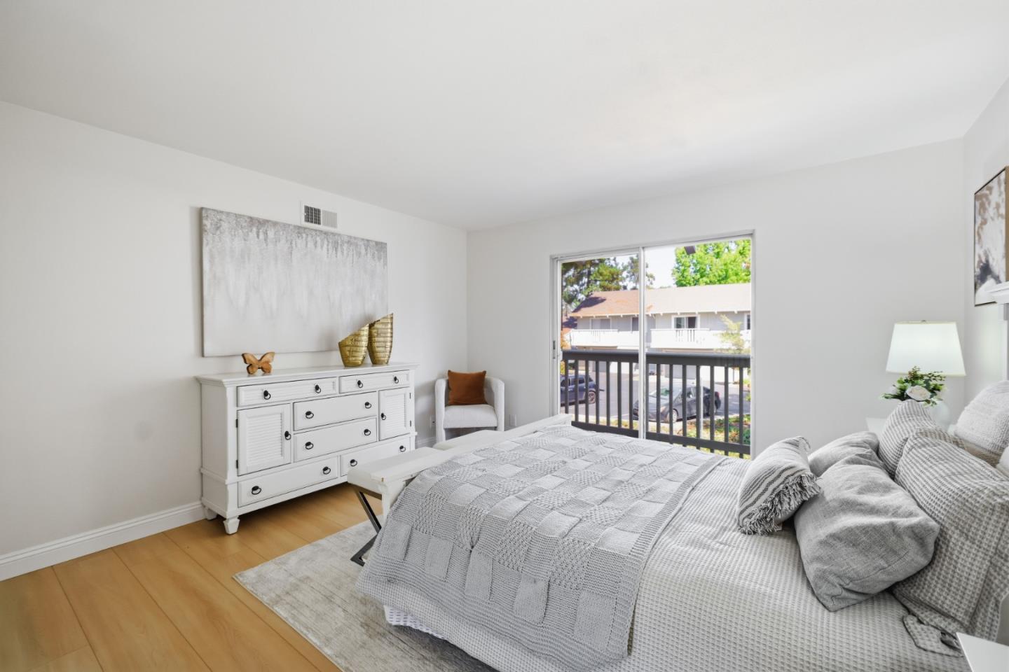 10939 Northshore SQ
