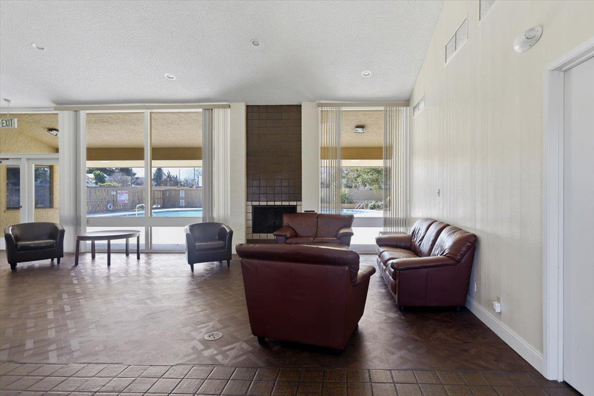 125 Connemara WAY 115