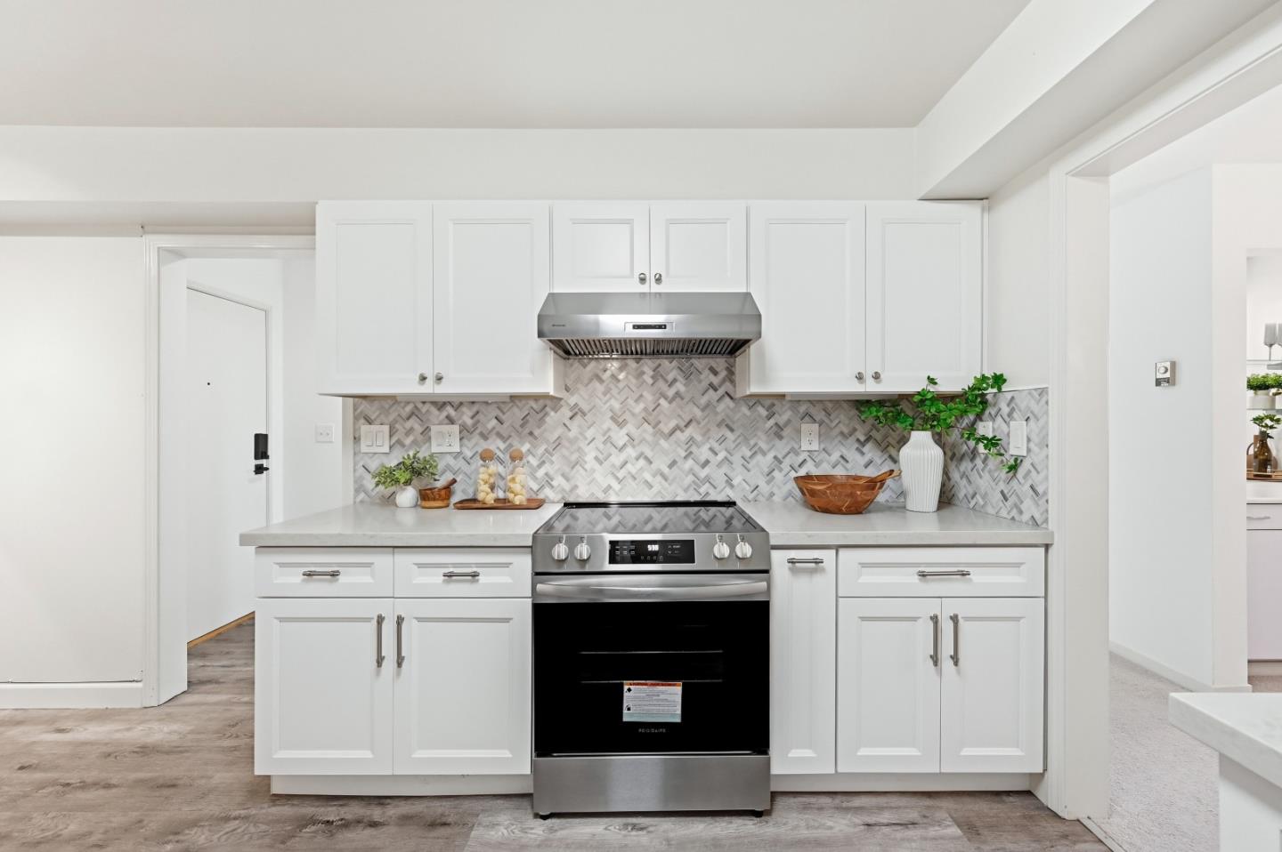 1500 Sherman AVE 2E