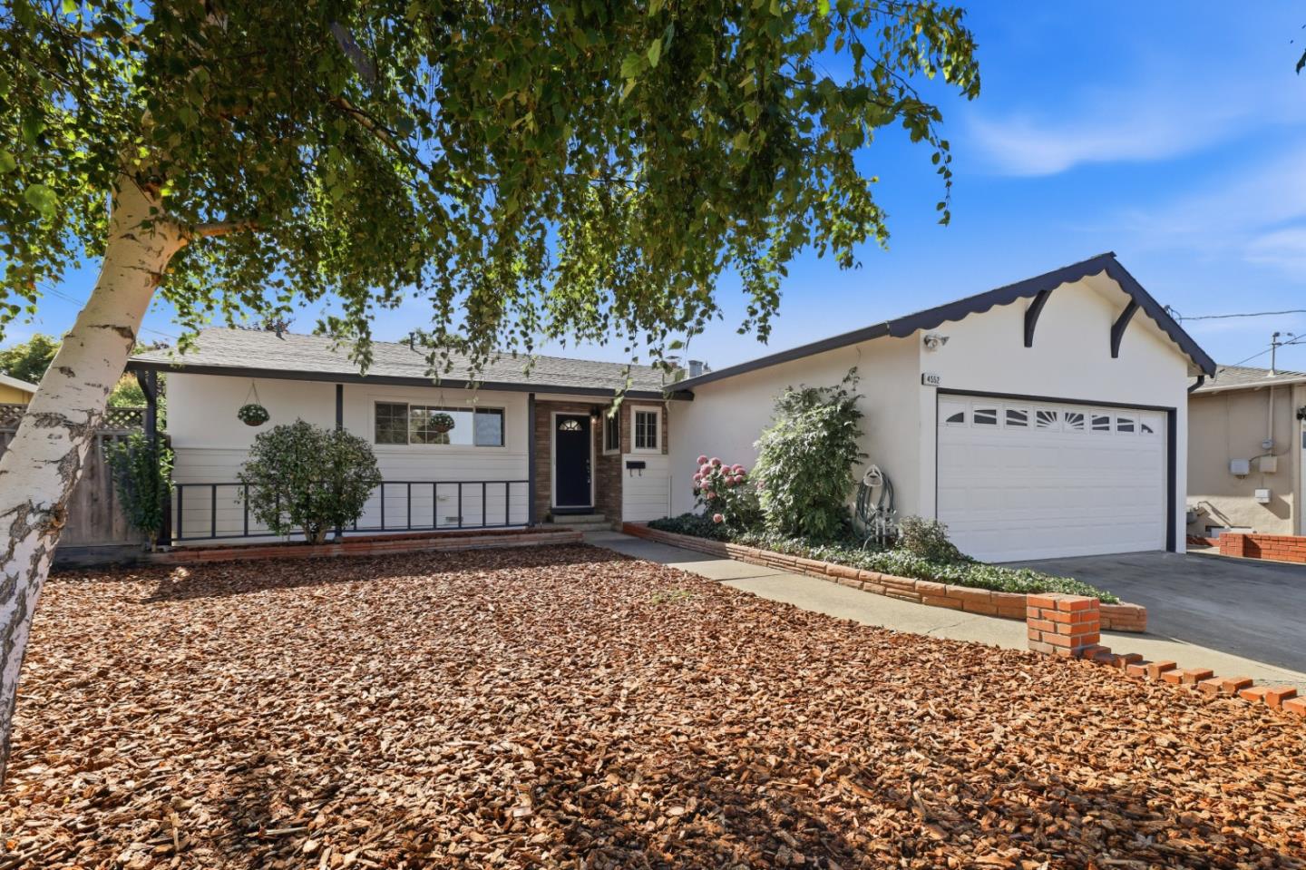 4552 El Cajon AVE