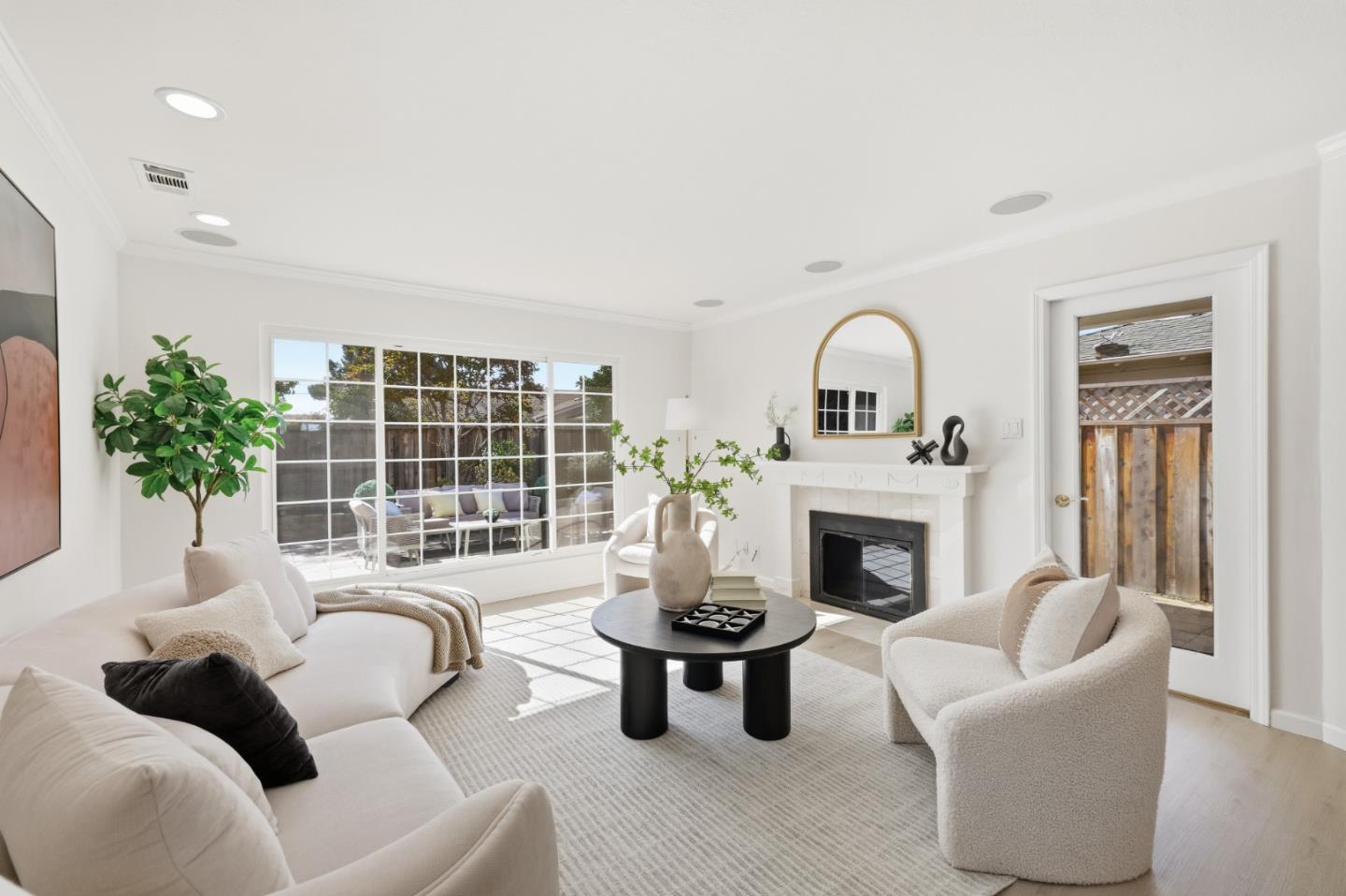 4552 El Cajon AVE