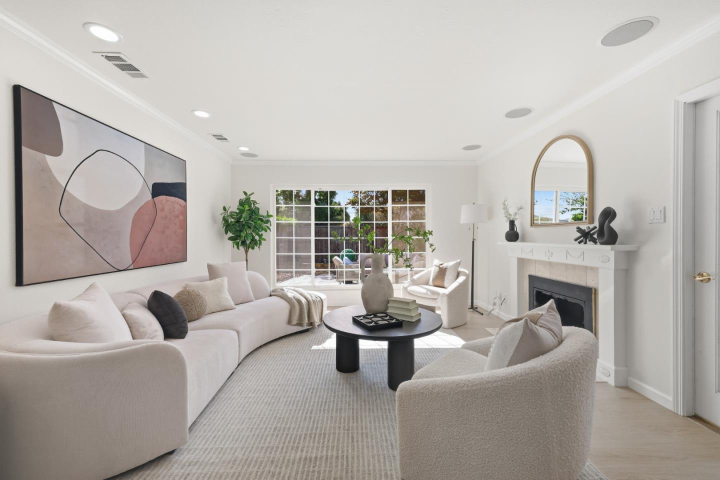 4552 El Cajon AVE