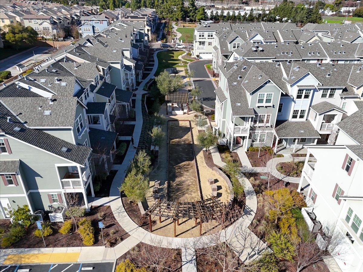 147 Orbit WAY