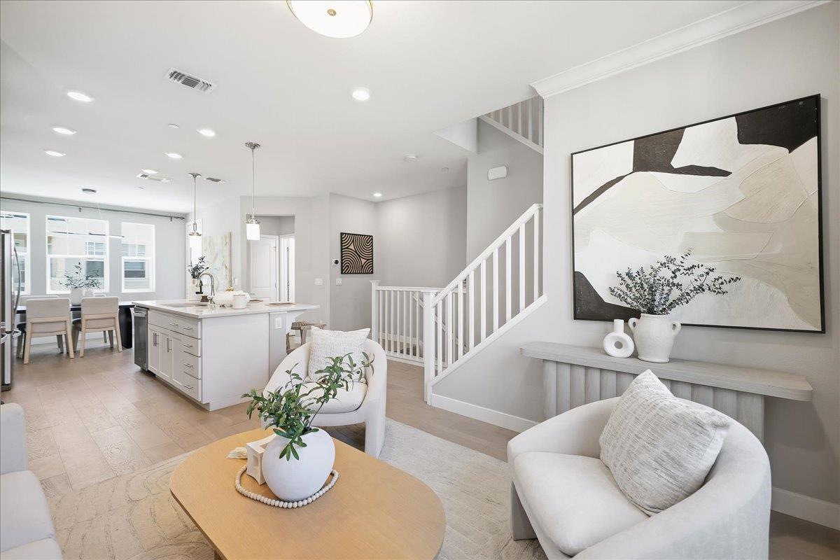 147 Orbit WAY