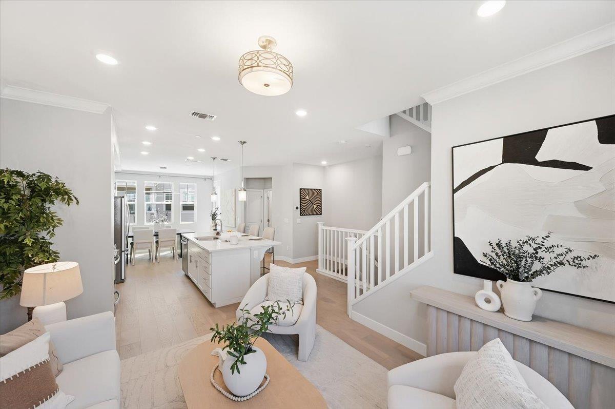 147 Orbit WAY