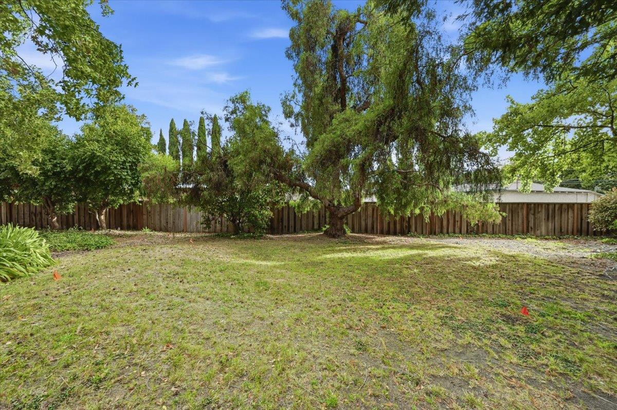 723 Sierra Vista AVE 2