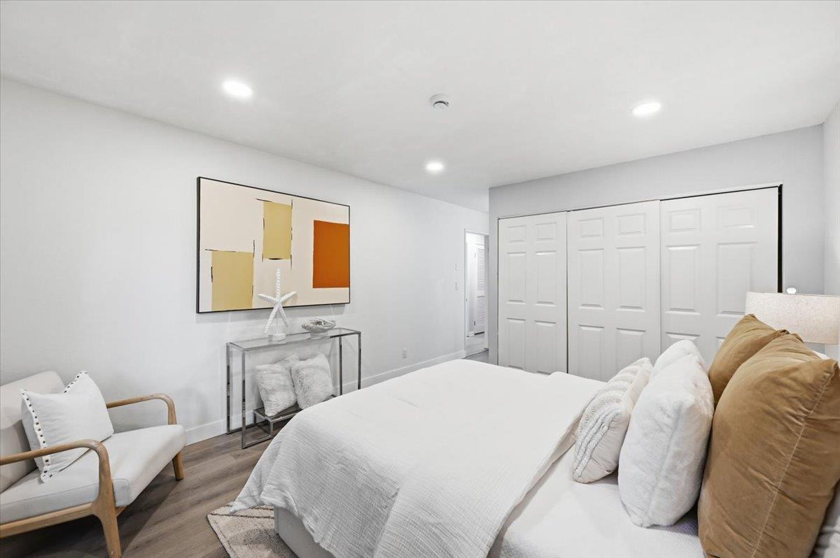 723 Sierra Vista AVE 2
