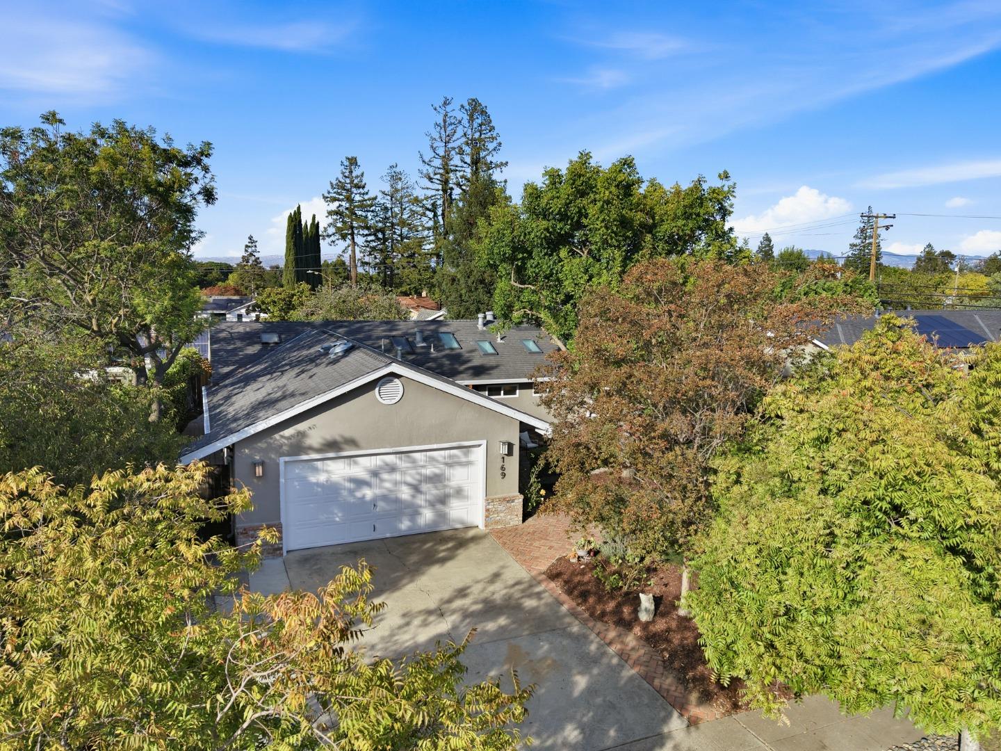 169 Ivy Hill WAY