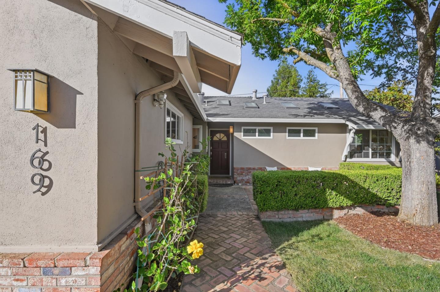 169 Ivy Hill WAY