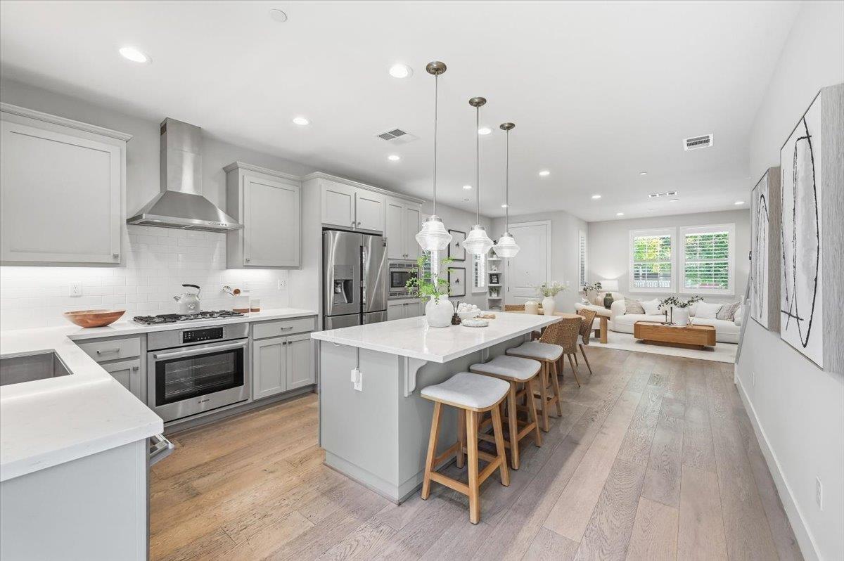 182 Melia LOOP