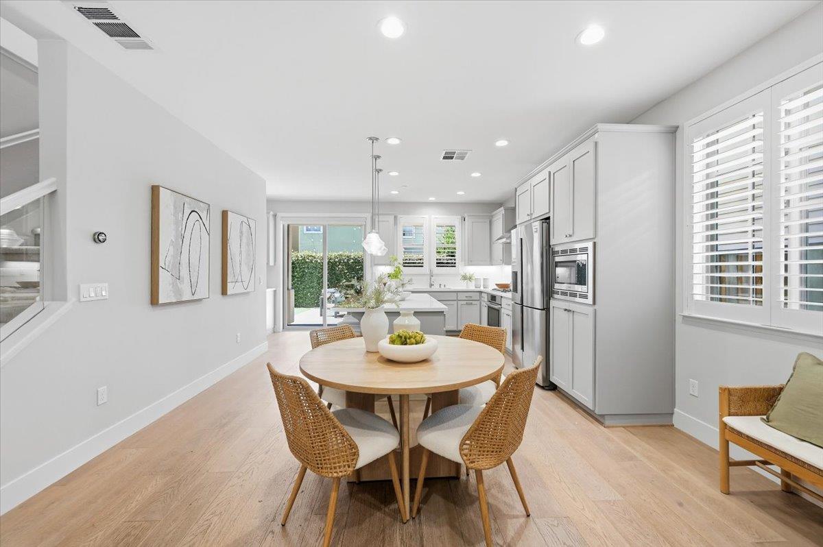 182 Melia LOOP