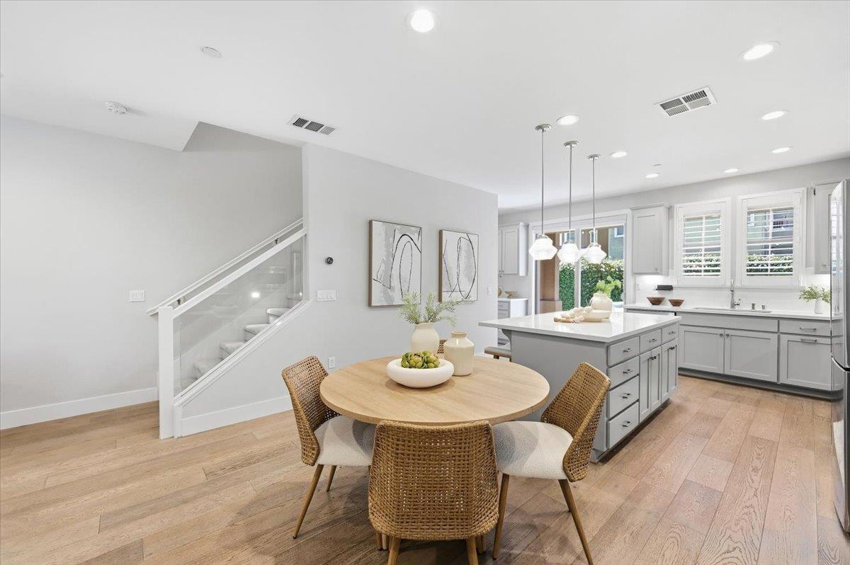 182 Melia LOOP