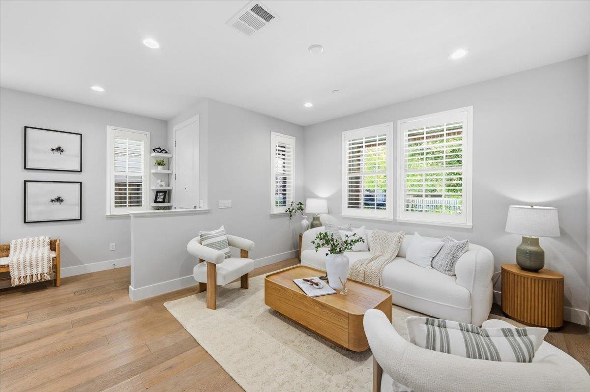 182 Melia LOOP