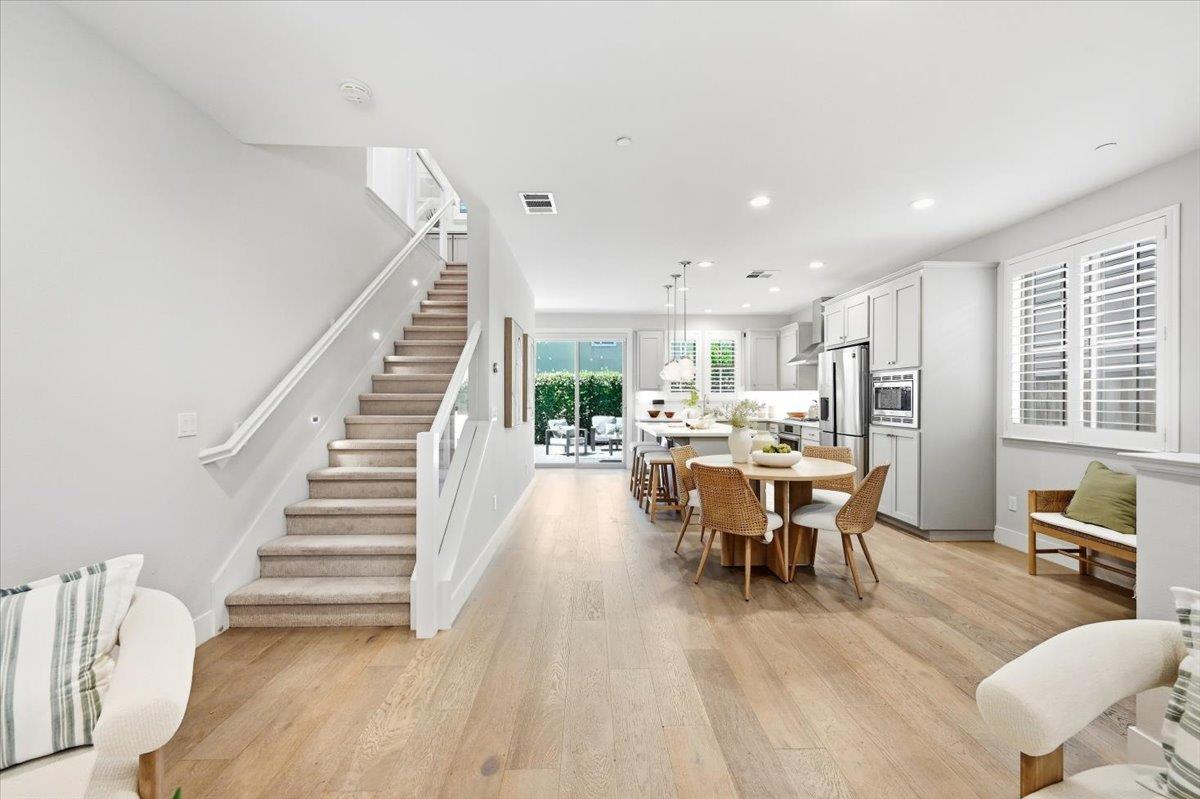 182 Melia LOOP