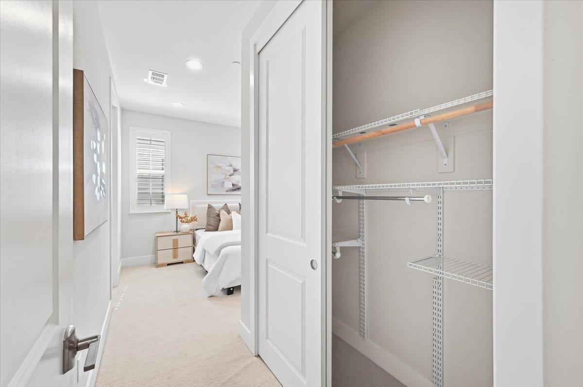 182 Melia LOOP