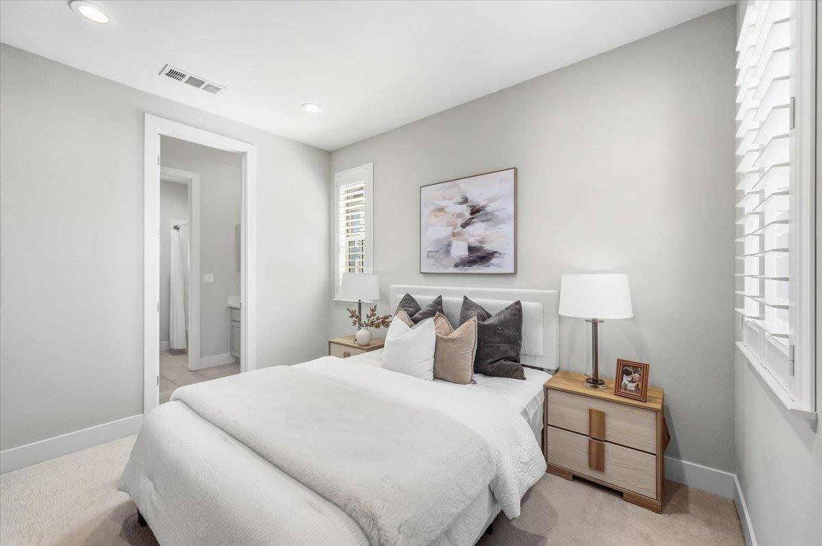 182 Melia LOOP