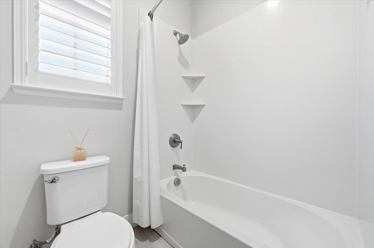 182 Melia LOOP