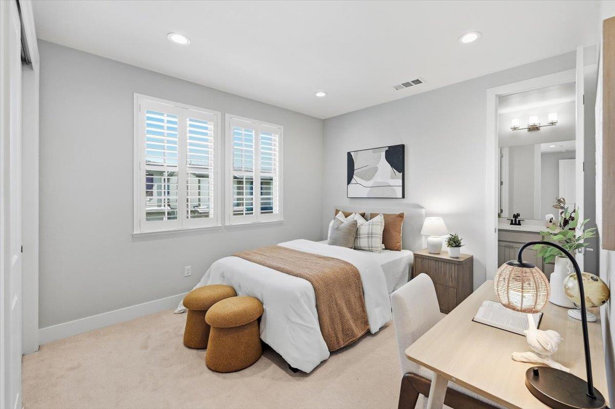 182 Melia LOOP