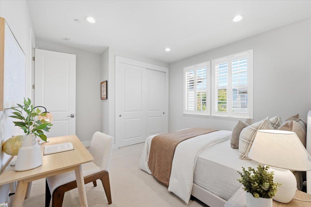 182 Melia LOOP