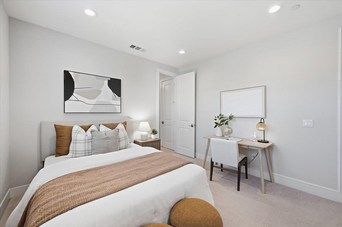 182 Melia LOOP